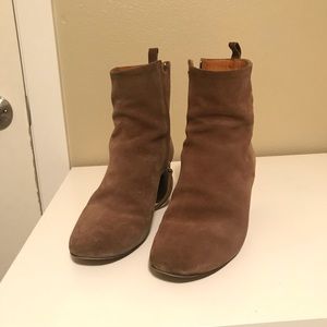 Isabel Marant Etoile Deyis Boots in Taupe